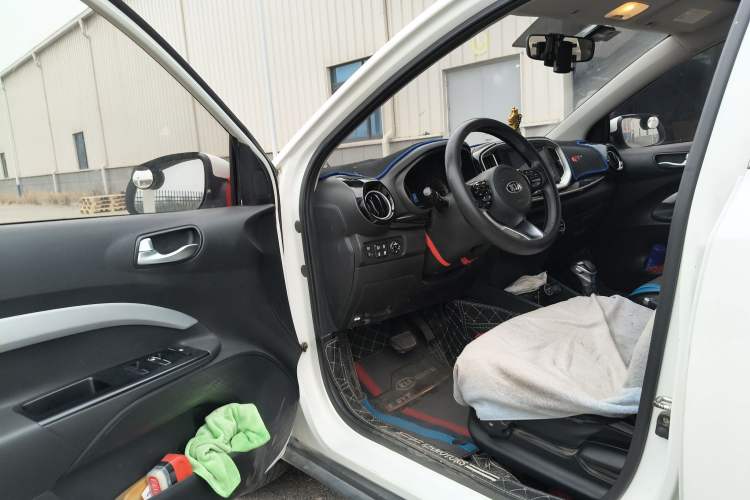 Used Kia kx1 Stonic 2019 1.4L Automatic Fun Edition China VI