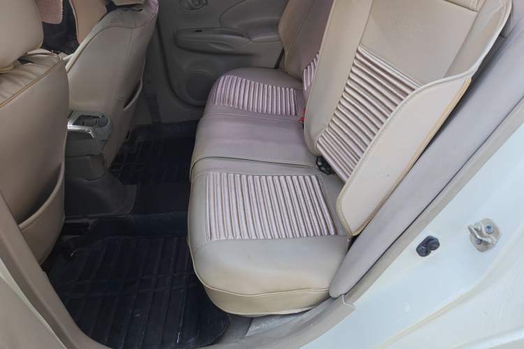 Used Nissan Sunny 2014 1.5XE CVT Comfort Edition Left Rear Seat