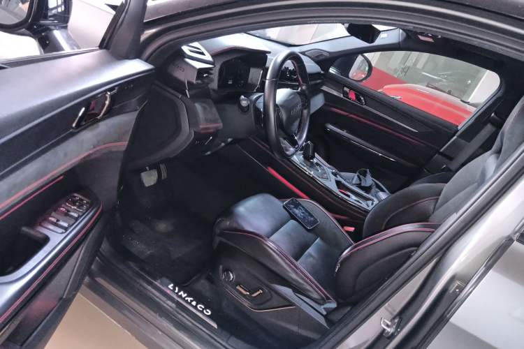 Used Lynk & Co 05 2020 2.0TD Four-Wheel Drive Genie Plus Driver Seat