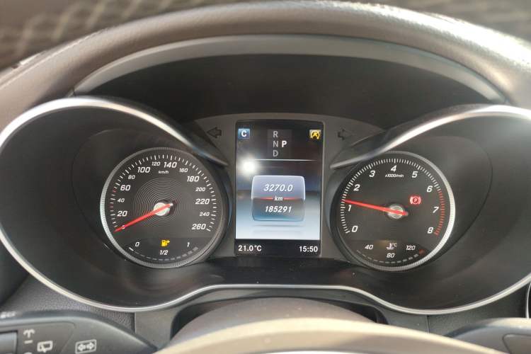 Used Mercedes-Benz GLC 2016 GLC 260 4MATIC Luxury Model