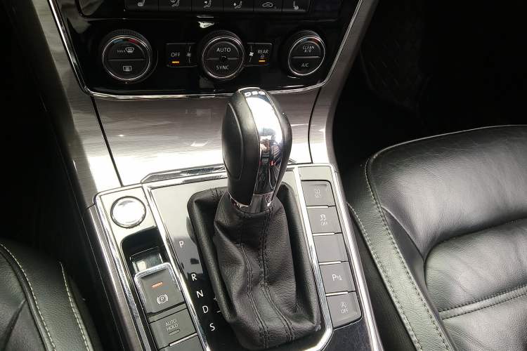 Used Volkswagen Passat 2017 330TSI DSG Luxury Edition