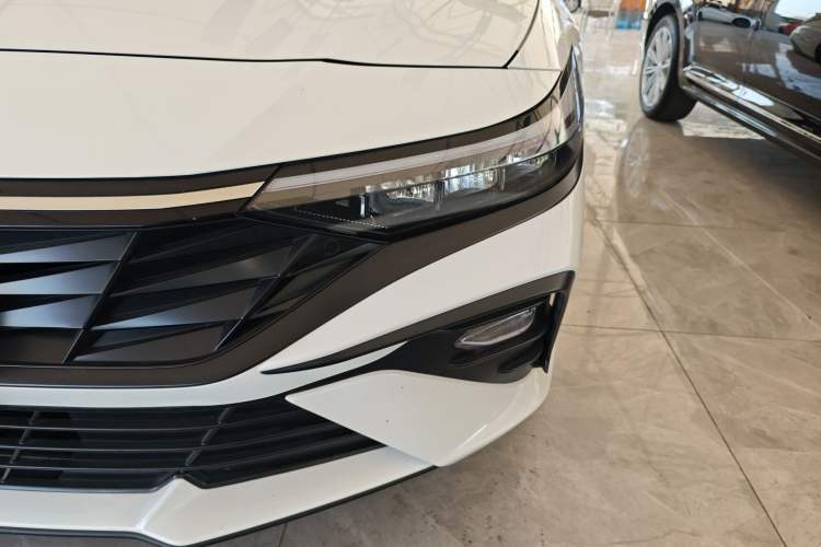 Used Hyundai Elantra 2023 1.5L CVT GLX Elite Edition Left Front Headlight