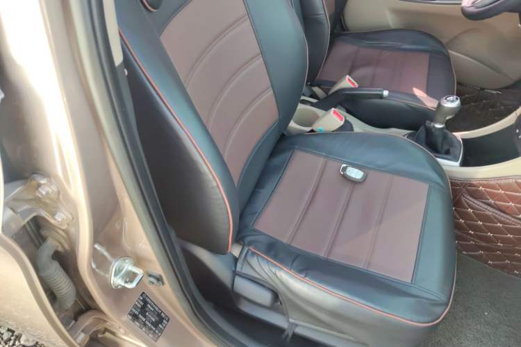 Used Hyundai Verna (older generation) 2014 1.4L Manual Top-Tier Model TOP
