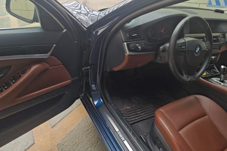 Used BMW 5 Series 2012 530i Sport Touring
