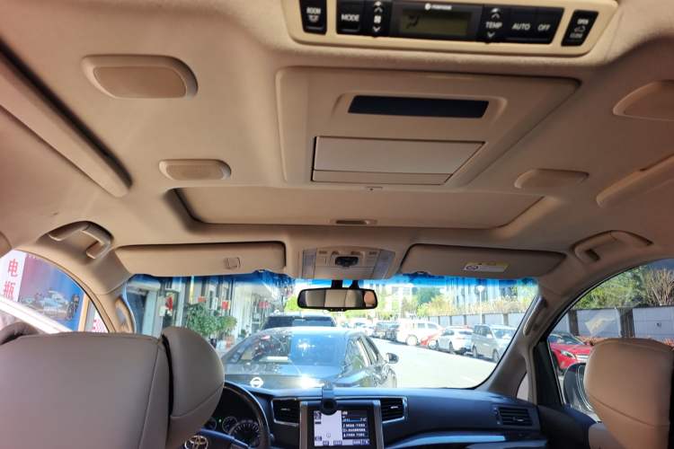 Used Toyota Alphard 2011 3.5L Luxury Edition
