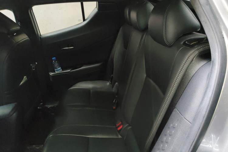 Used Toyota IZOA 2020 2.0L Yichi Version Left Rear Seat