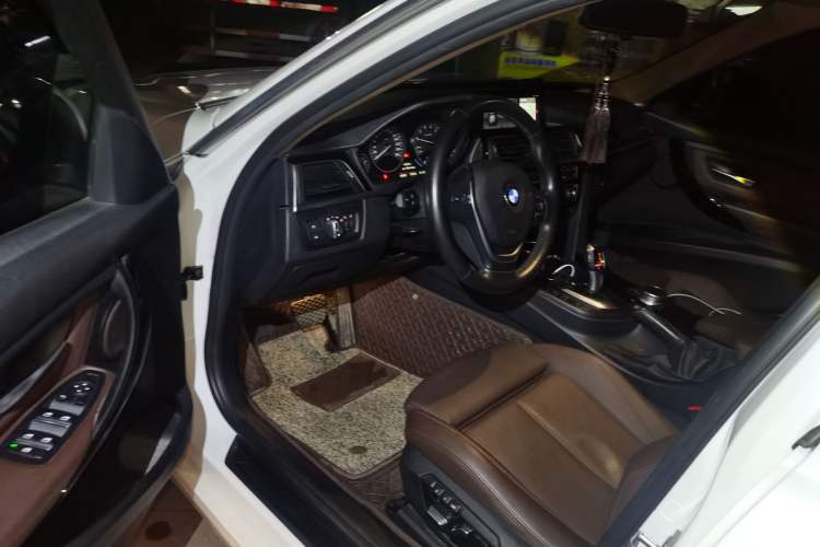 Used BMW 3 Series 2019 320Li Fashion Model
