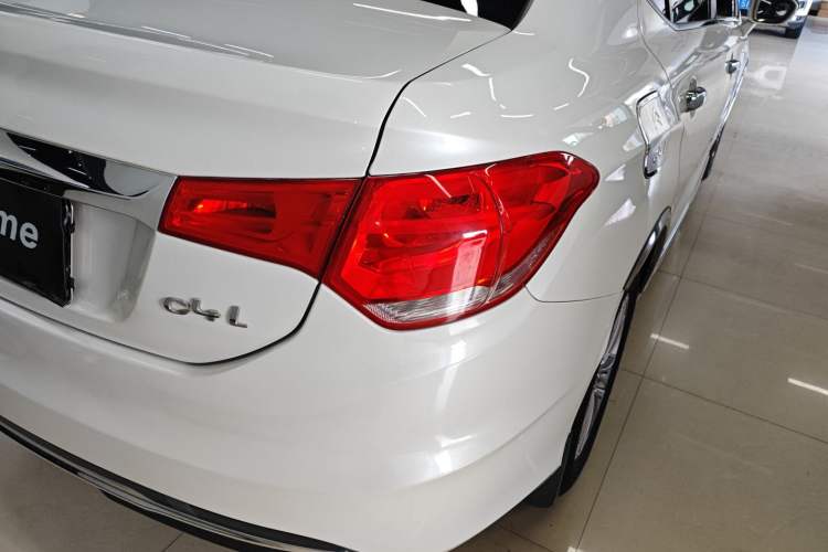 Used Citroen C4L 2015 1.8L Automatic Luxury Edition Exterior 6