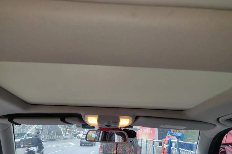 Used Mercedes-Benz GLK-Class 2011 GLK 300 4MATIC Luxury Model Headliner