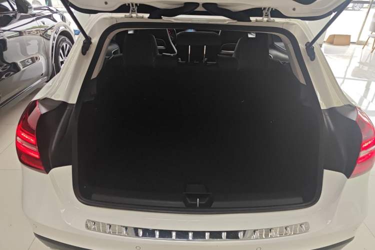 Used Mercedes-Benz GLA 2018 GLA 200 Sport Edition Trunk