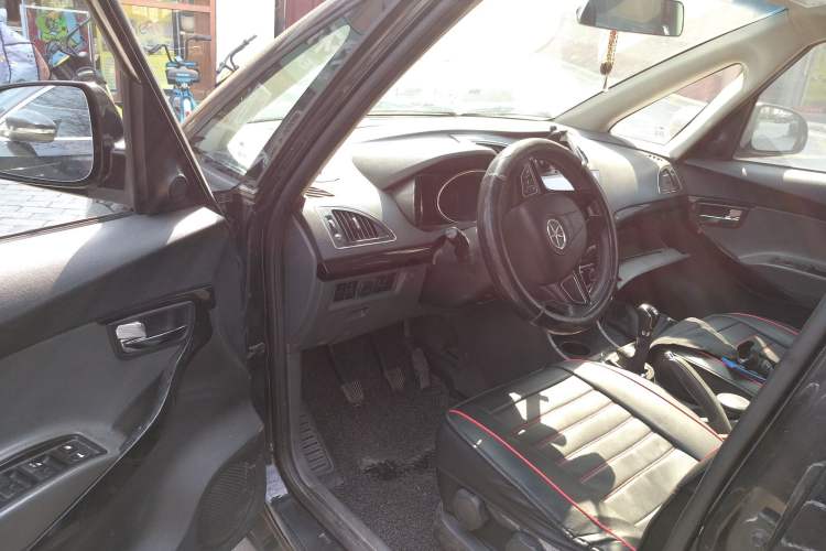 Used JAC Group Refine M2 2013 1.5L Manual Comfort Model 5 Seats
