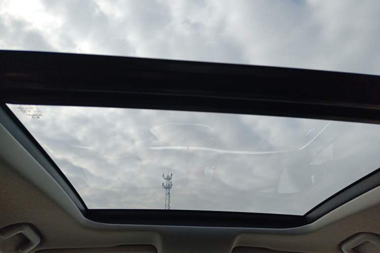 Used GAC Trumpchi GS8 2017 320T Two-Wheel Drive Luxury Smart Connectivity Version (7 Seats)
