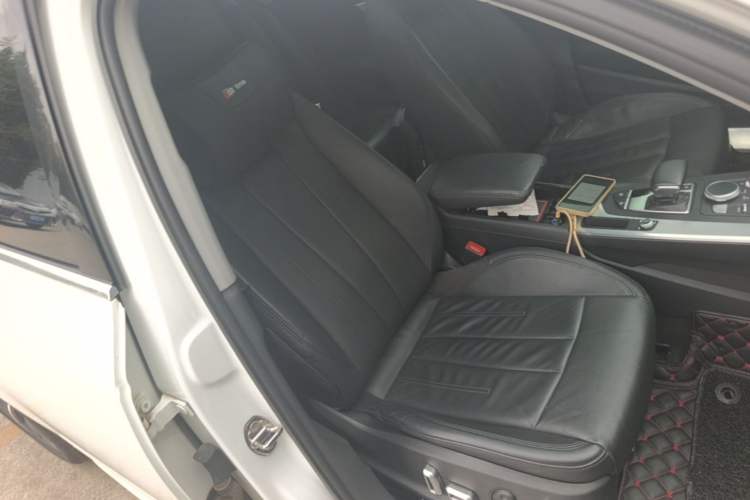 Used Audi A4L 2018 30th Anniversary Edition 40 TFSI Fashion Model