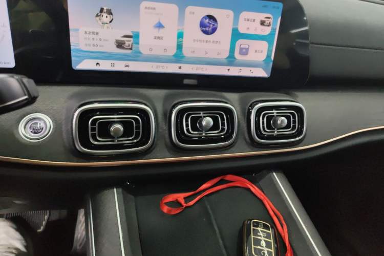 Used Chery Tiggo 9 2023 2.0T Dual-Clutch Two-Wheel Drive Leading Edition 5 Seats