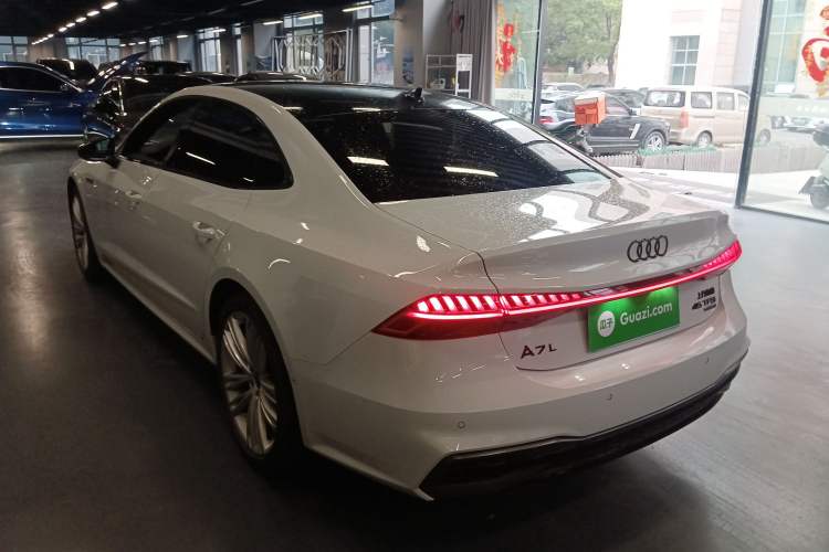 Used Audi A7L 2024 45 TFSI quattro Luxury Edition Rear Left 45 Deg