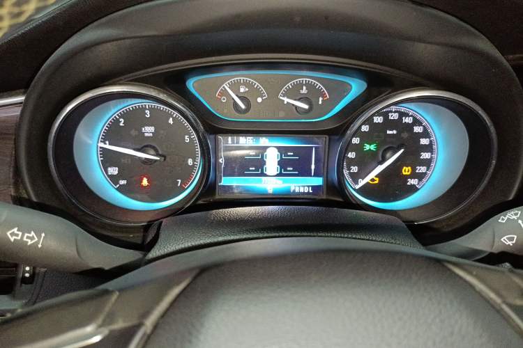 Used Buick Envision 2017 20T Two-Wheel Drive Elite Version Instrument Cluster