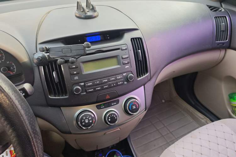 Used Hyundai Celesta 2011 1.6L Manual Luxury Model
