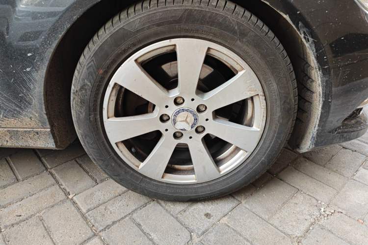 Used Mercedes-Benz C-Class 2010 C 180K Classic model