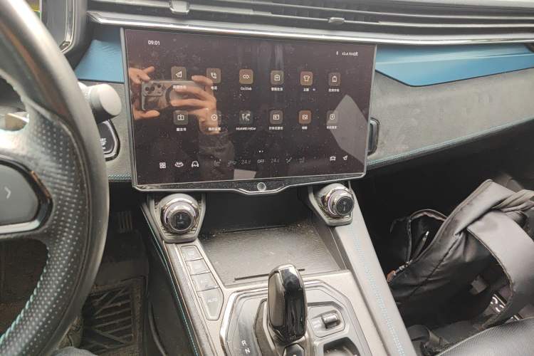 Used Lynk & Co 05 EM-P 2021 1.5TD PHEV HALO Audio And AC Panel