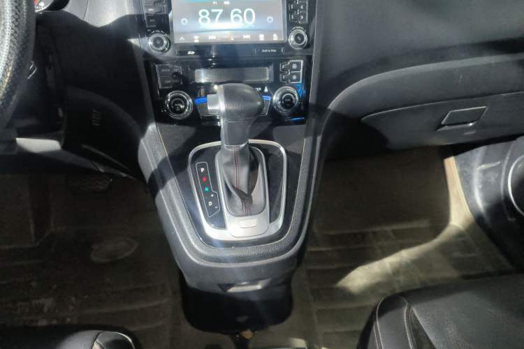 Used Haval H6 2016 Upgraded Model 1.5T Automatic Two-Wheel Drive Elite Version