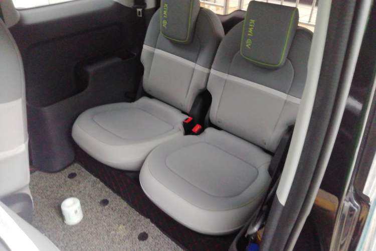 Used Baojun KiWi EV 2021 Artist Model Lithium Iron Phosphate