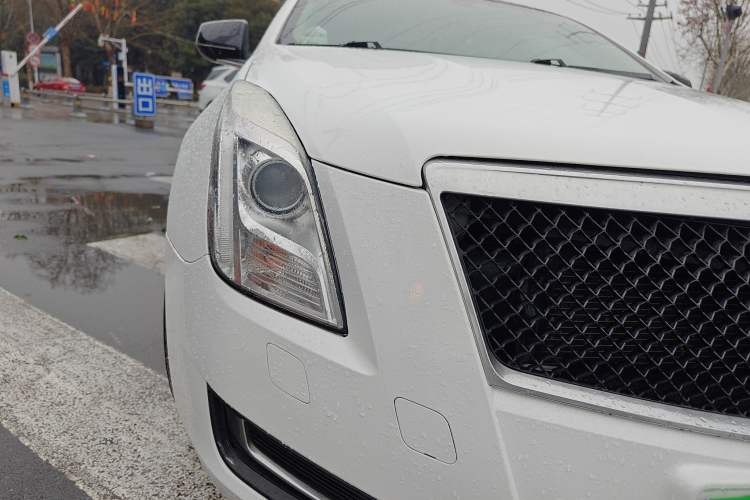 Used Cadillac XTS 2014 28T Comfort Version