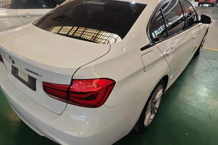 Used BMW 3 Series 2018 320Li Leading Model M Sport Package
