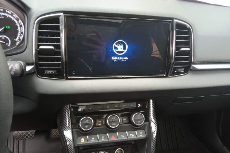 Used Skoda Karoq 2019 TSI280 Smart Drive Deluxe Edition China VI Standard