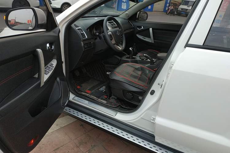 Used Geely Auto GX7 2015 Classic Edition 1.8L Manual Urban Model China IV
