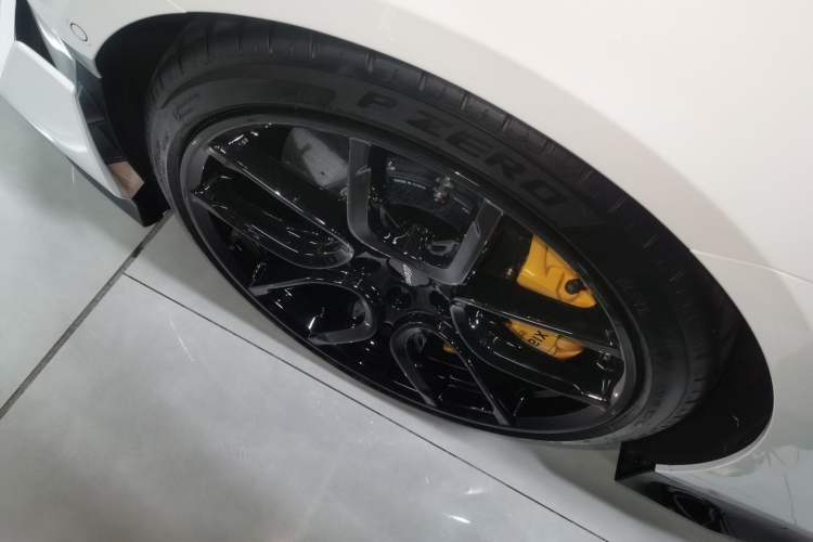 Used Xiaomi Auto SU7 Ultra 2025 Ultra Model Left Front Wheel Hub