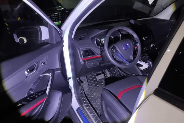 Used CHANGAN CS55 2017 1.5T Automatic Xuan Dong Model Driver Seat