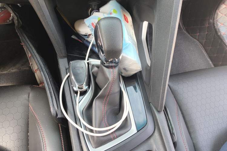 Used Chevrolet Orlando 2018 Redline 530T Automatic Enjoyment Edition (5+2 Model) – China V Standard Gear Lever