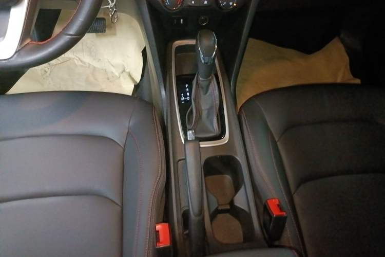 Used Chevrolet Monza 2022 Light Hybrid RS 330T Automatic Comfort Edition Gear Lever