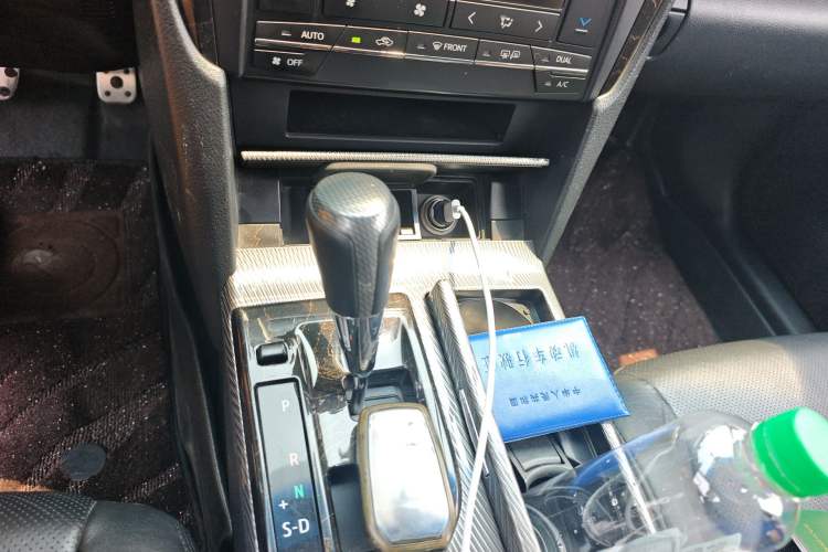 Used Toyota Camry 2015 Junrui 2.5S Activa Navigation Edition Gear Lever