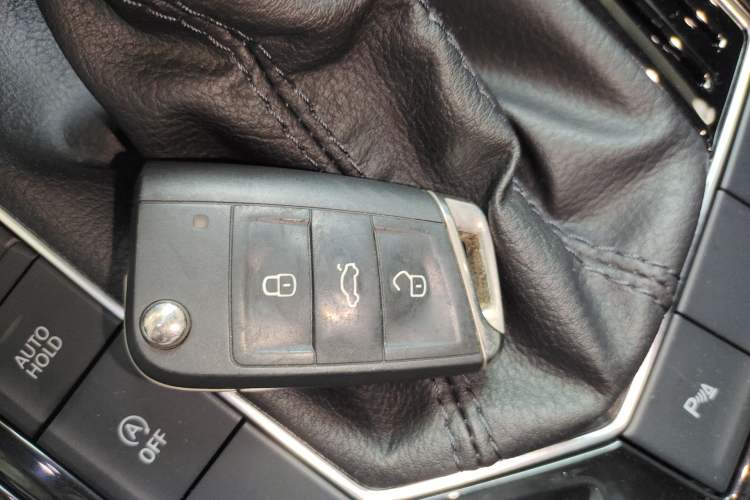 Used Volkswagen Tayron 2023 330TSI Two-Wheel-Drive Luxury Plus Advanced Version Vehicle Key