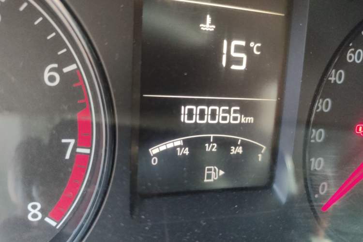 Used Volkswagen Lavida 2013 Revised Classic 1.6L Manual Fashion Edition