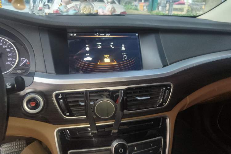 Used Geely Auto Emgrand GT 2017 1.8T Luxury Model
