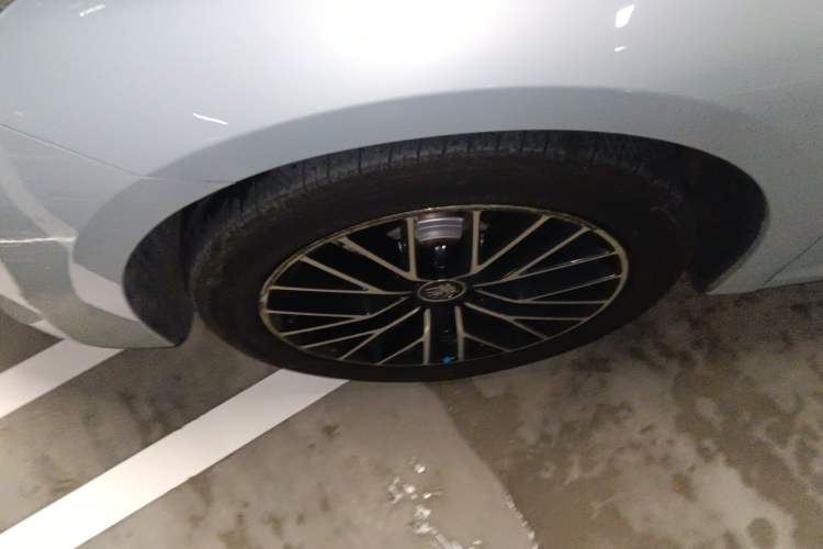 Used BYD Qin L 2024 DM-i 120KM Excellence Model
