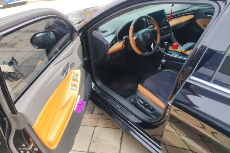 Used Toyota Avalon 2019 Dual-Engine 2.5L Limited Flagship Edition China V Standard Driver Seat