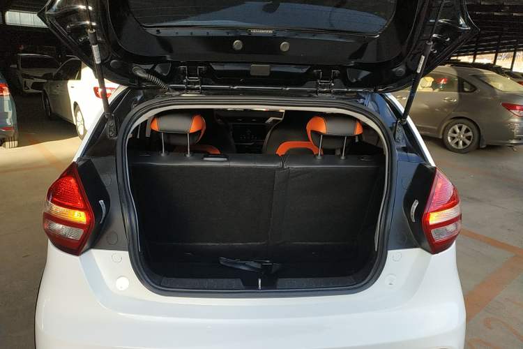 Used Geely Auto Vision X1 2017 1.3L Automatic Fun Edition