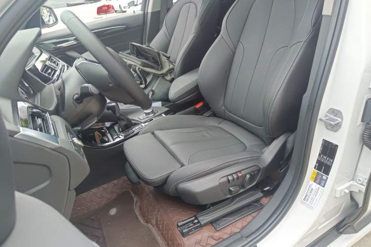 Used BMW X1 New Energy 2018 xDrive25Le Luxury Model Left Front Seat