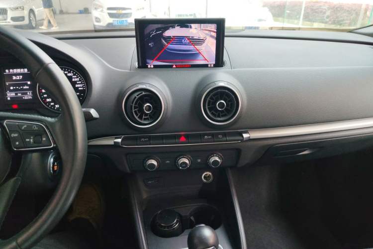 Used Audi A3 2020 Restyled Limousine 35 TFSI Ambition Version China VI Audio And AC Panel