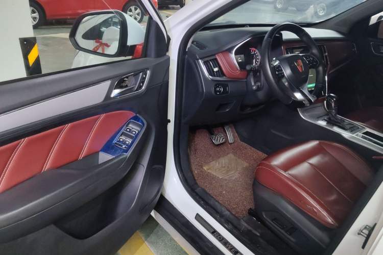 Used Roewe RX5 2016 30T Four-Wheel Drive Automatic Internet Smart Luxury Edition Driver Seat
