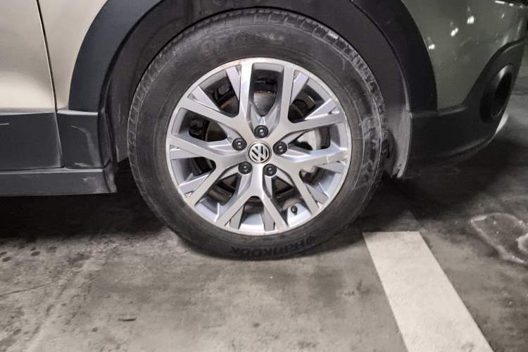 Used Volkswagen Polo 2014 1.6L Cross Polo Automatic
