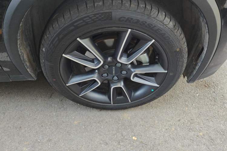 Used Lynk & Co 01 2021 2.0TD Two-Wheel-Drive Pro Trim Right Front Wheel Hub