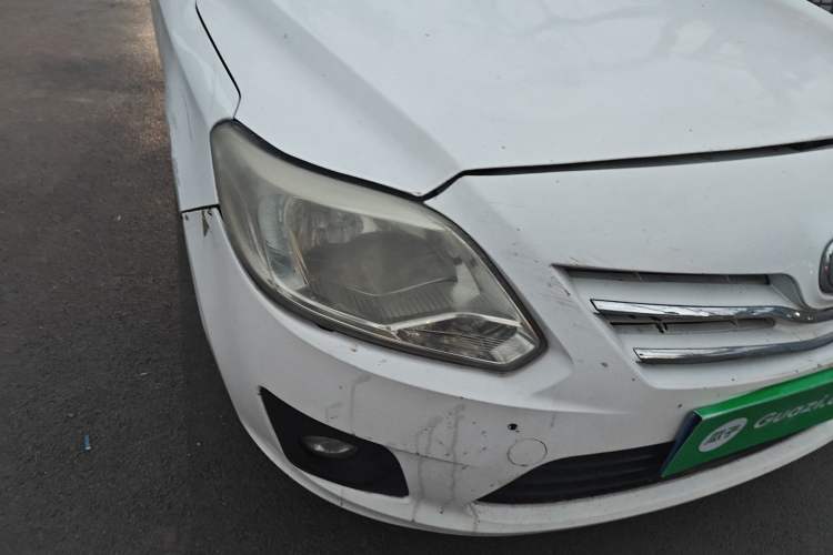 Used Changan Alsvin V3 2012 1.3L Manual Luxury Version China IV Standard