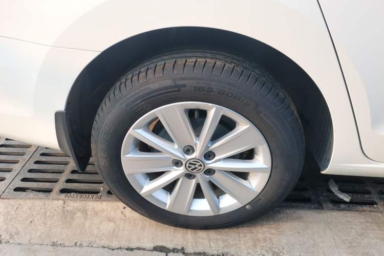 Used Volkswagen Jetta 2015 1.6L Manual Comfort Model
