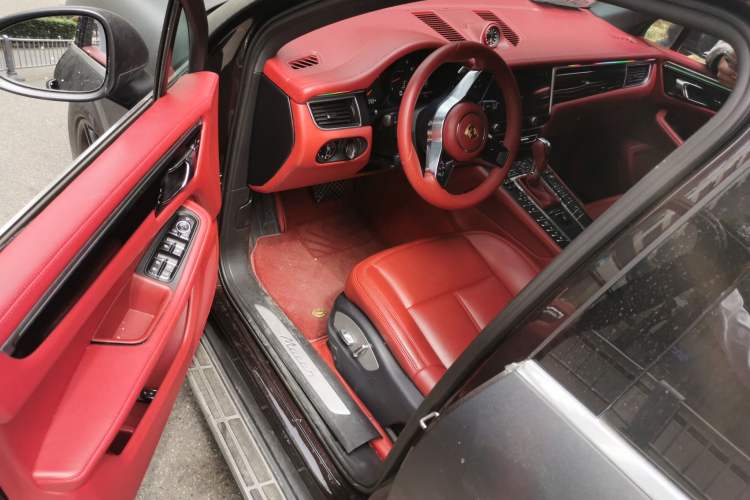 Used Porsche Macan 2016 Macan 2.0T
