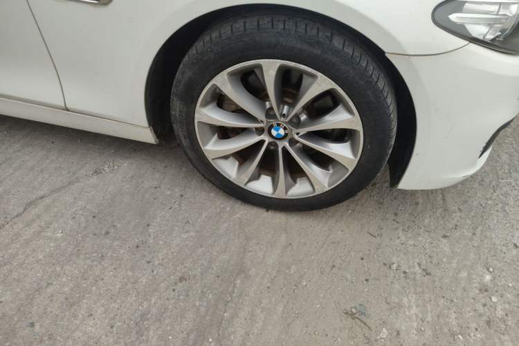 Used BMW 5 Series 2017 525Li Leading Model