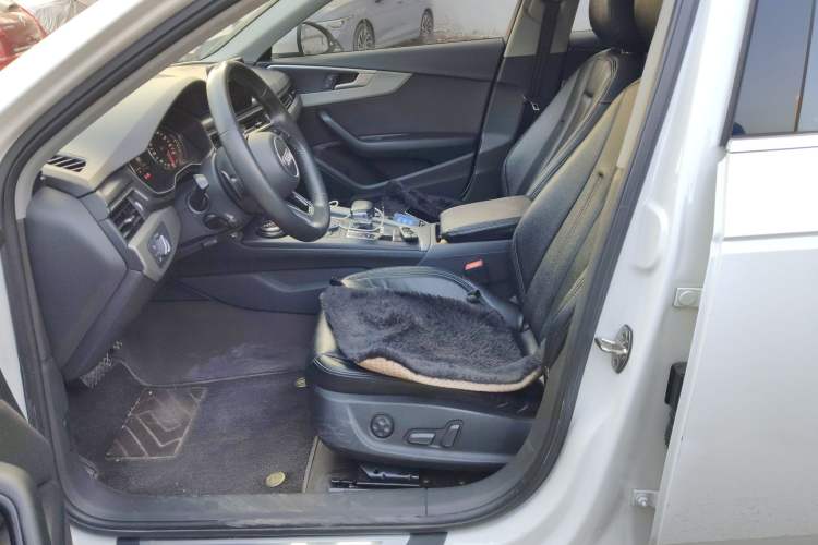 Used Audi A4L 2018 30th Anniversary Edition 40 TFSI Trendy Model
